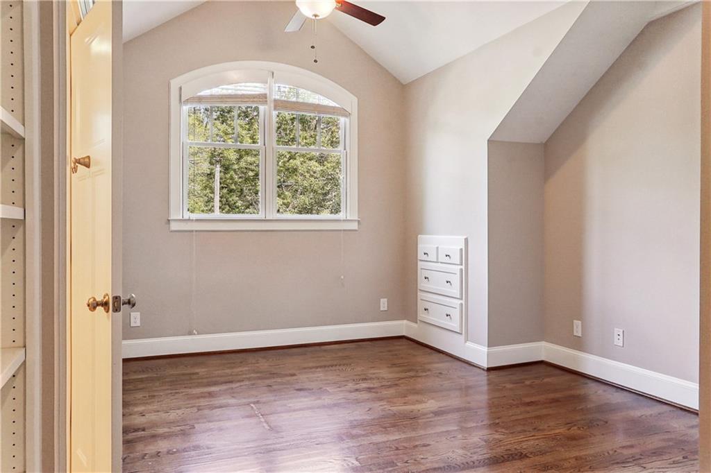 615 Ponce De Leon Place