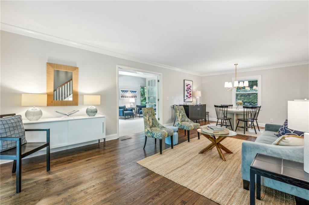 2633 Ridgemore Road NW