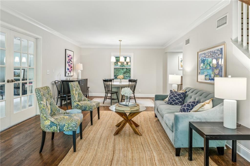 2633 Ridgemore Road NW