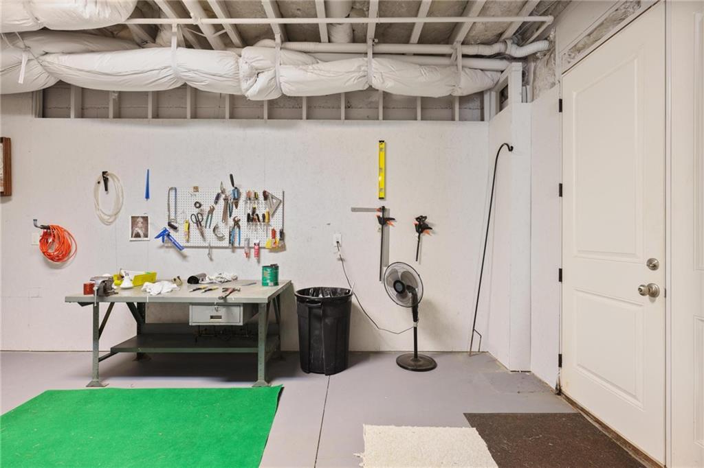 5330 High Point Manor NE