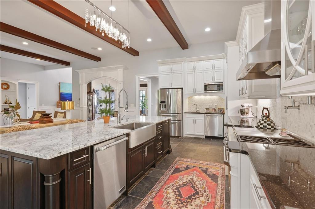 5330 High Point Manor NE