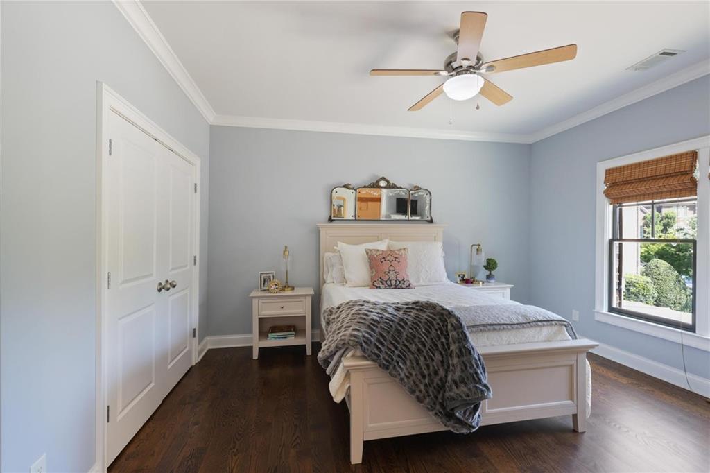 5330 High Point Manor NE