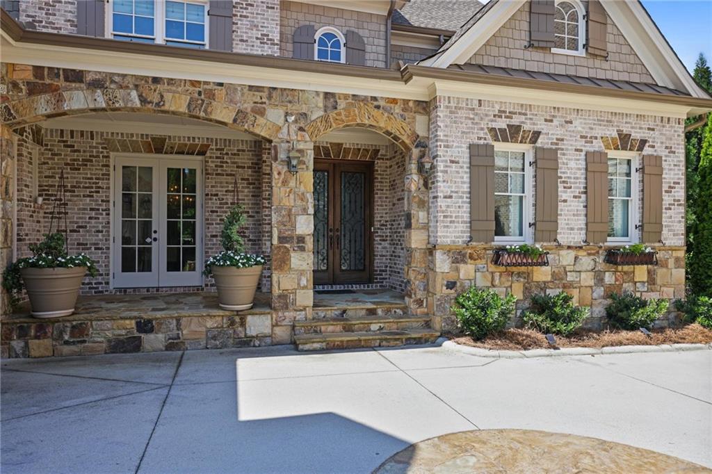 5330 High Point Manor NE