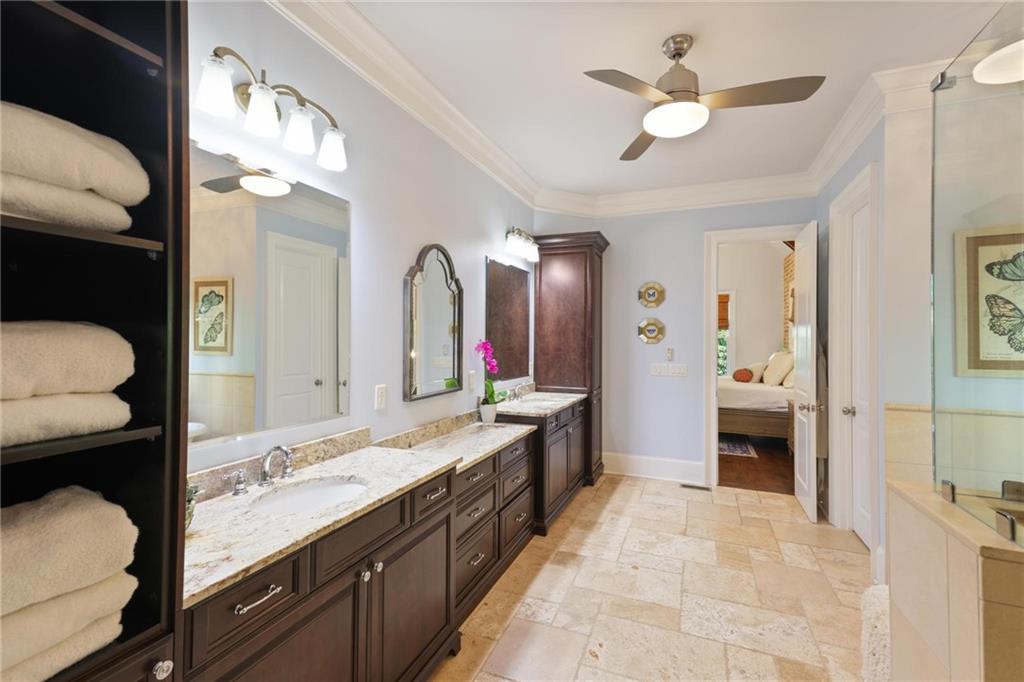 5330 High Point Manor NE