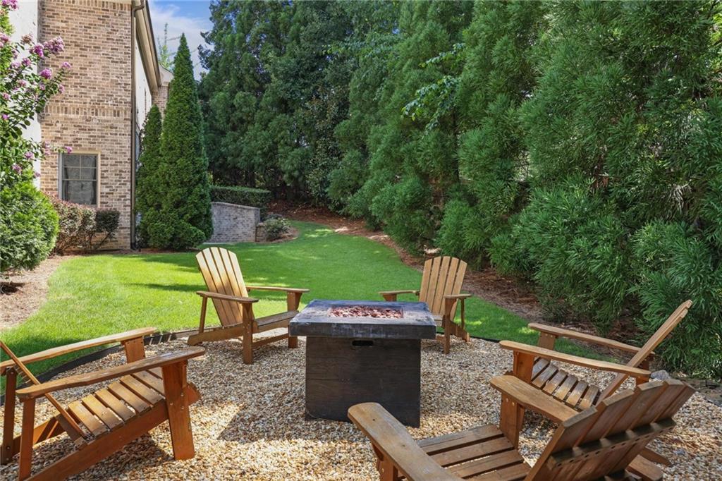 5330 High Point Manor NE