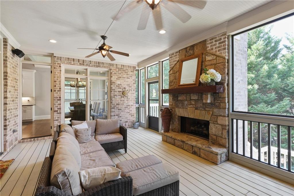 5330 High Point Manor NE