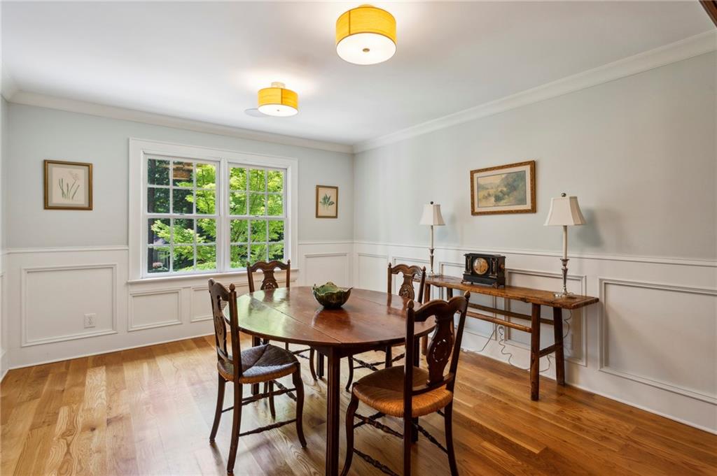 525 Broadland Road NW