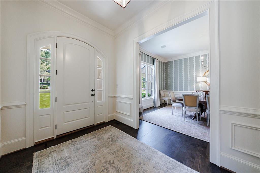 2946 Rockingham Drive NW