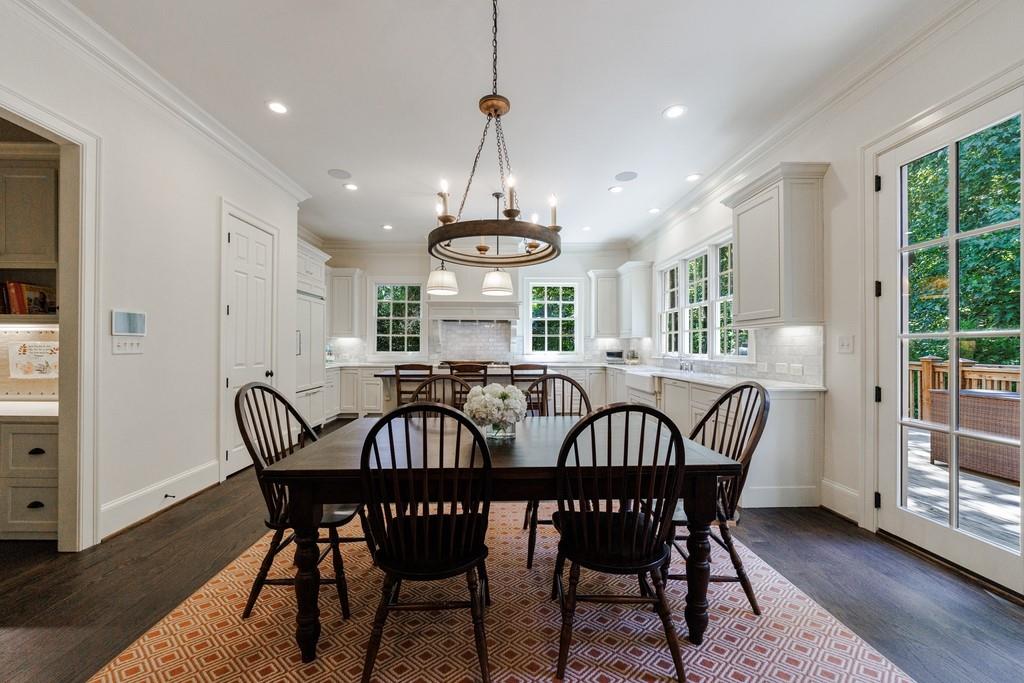 2946 Rockingham Drive NW