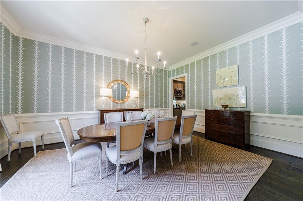 2946 Rockingham Drive NW