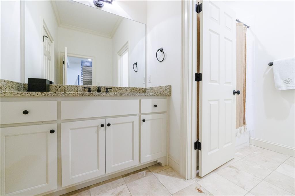 2946 Rockingham Drive NW