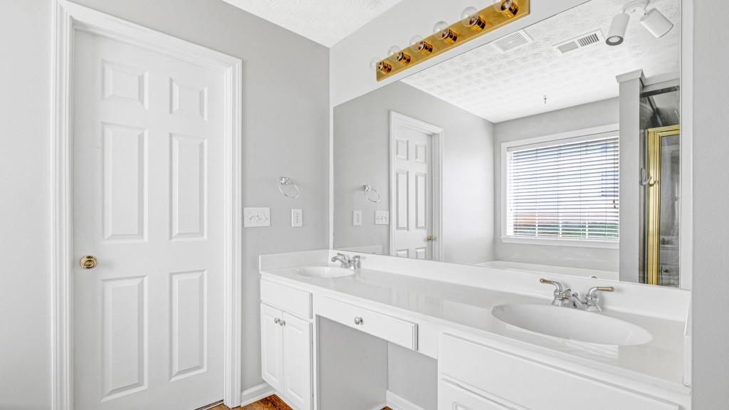 3158 Kirkwood Drive NW