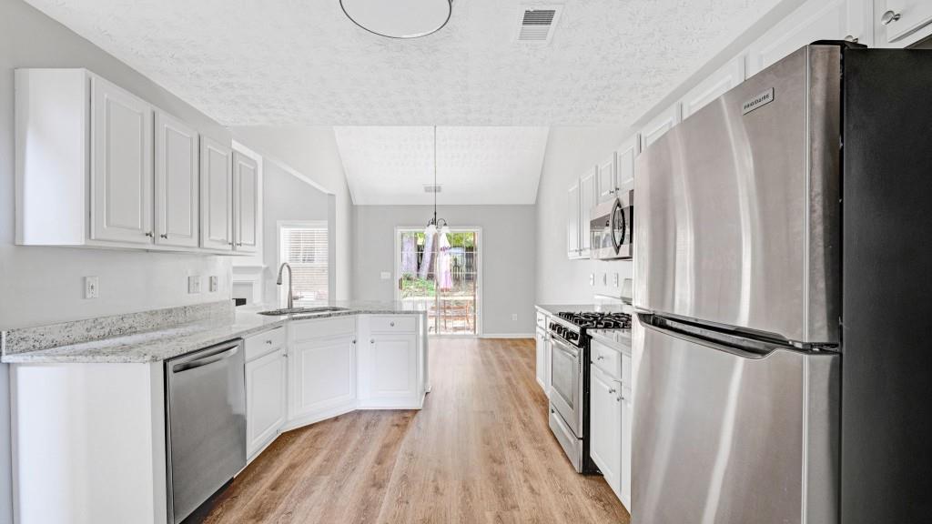 3158 Kirkwood Drive NW