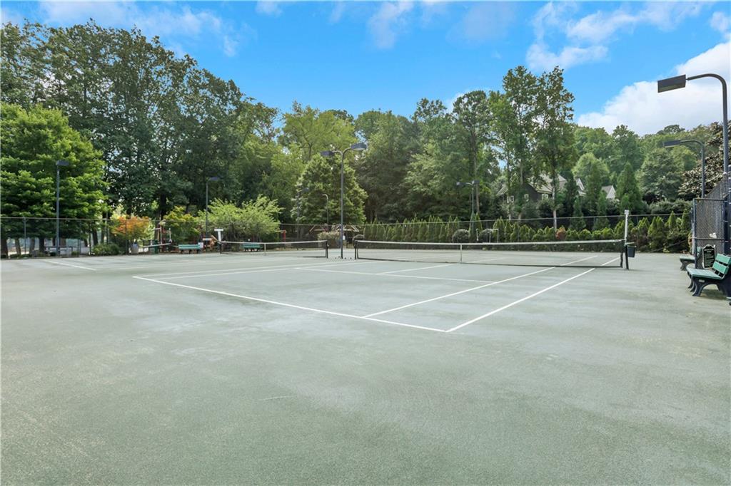 3332 Breton Court NE