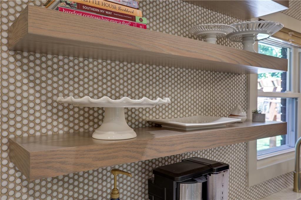 3332 Breton Court NE