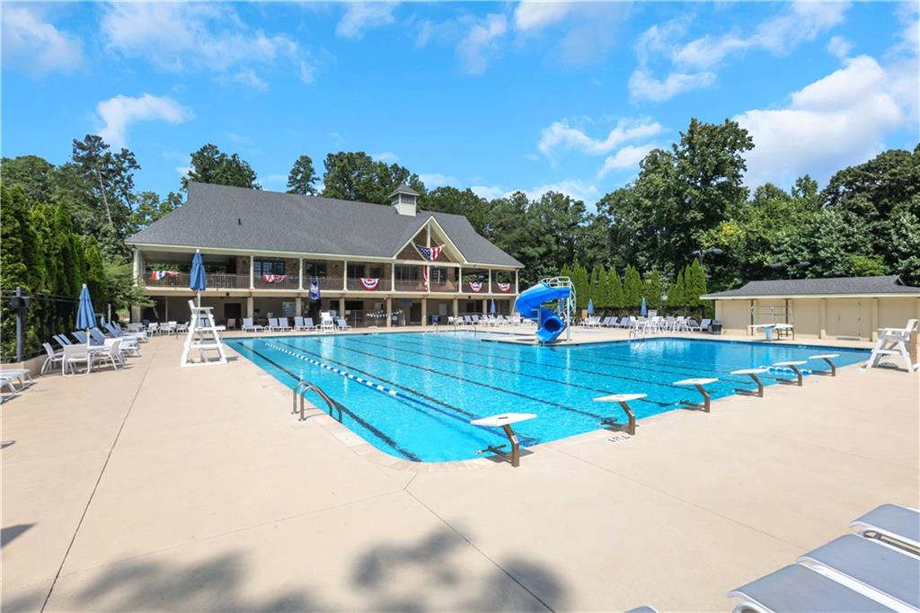 3332 Breton Court NE