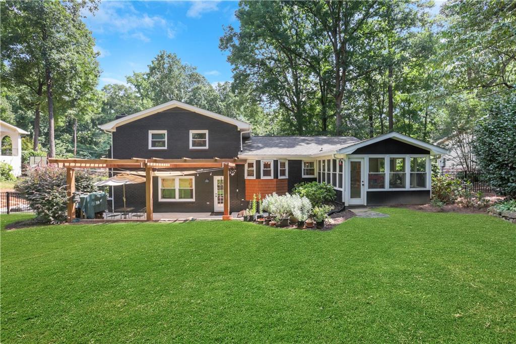 3332 Breton Court NE