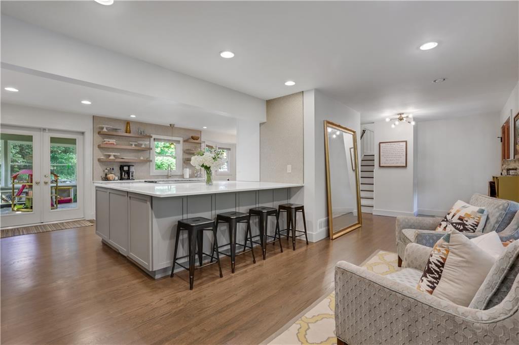 3332 Breton Court NE