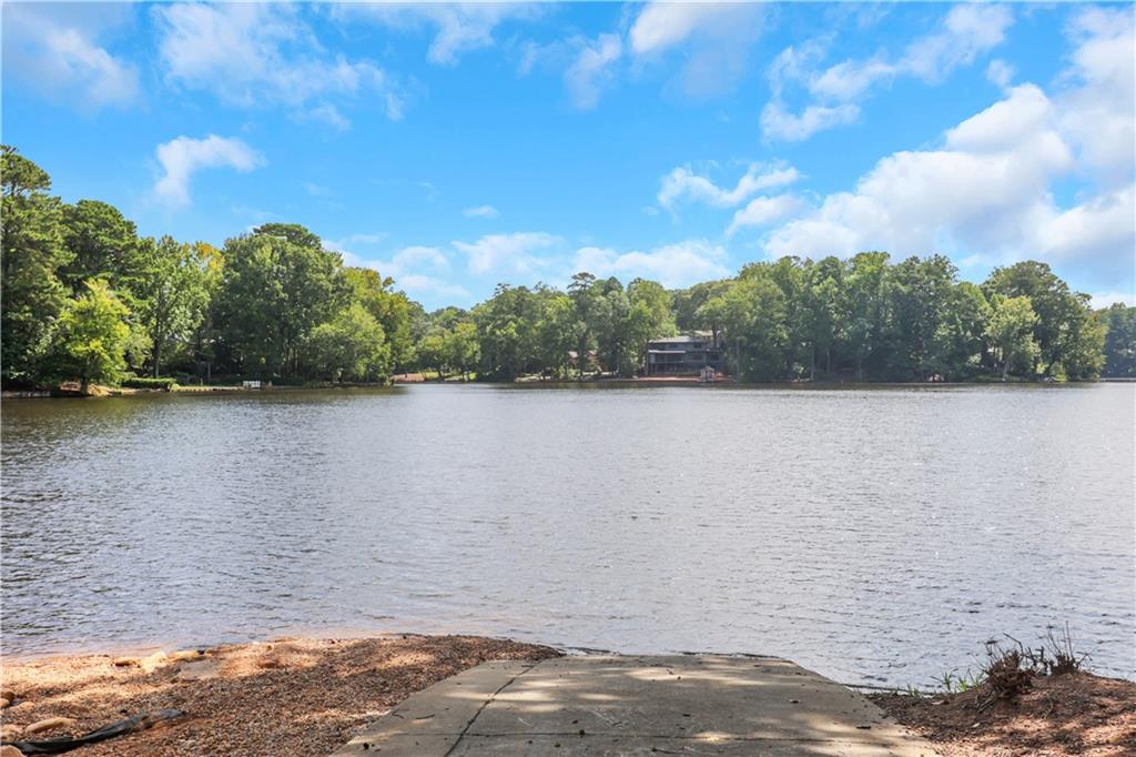 3332 Breton Court NE