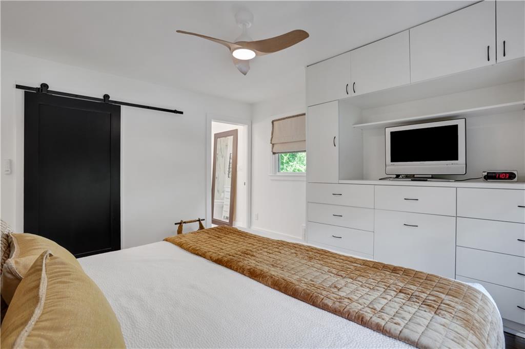 3332 Breton Court NE