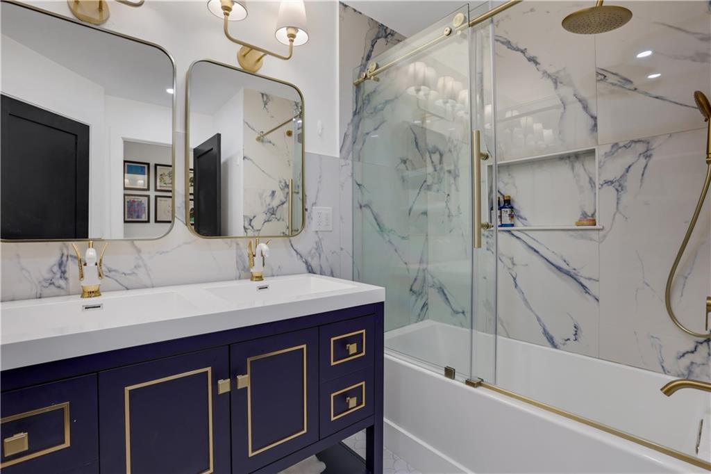 3332 Breton Court NE