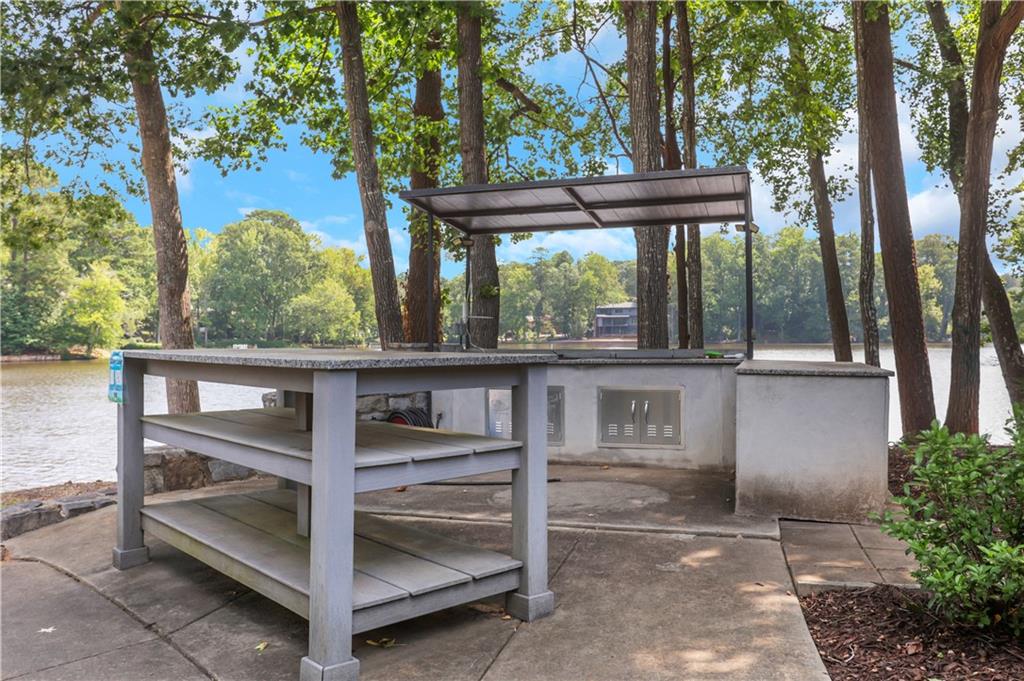 3332 Breton Court NE