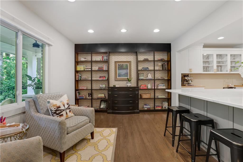 3332 Breton Court NE