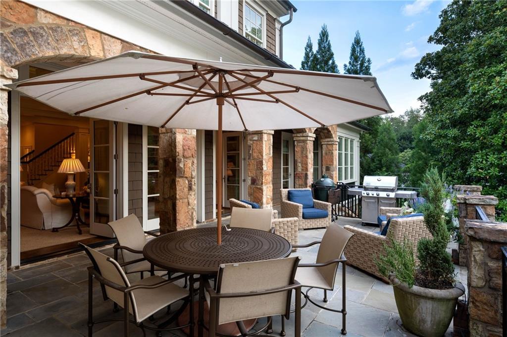 3394 Knollwood Drive