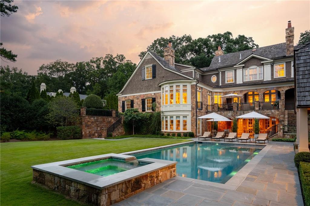 3394 Knollwood Drive