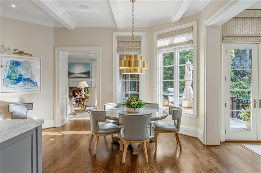 3394 Knollwood Drive