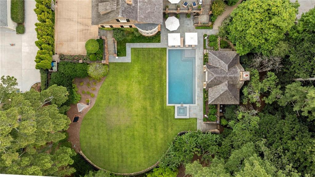 3394 Knollwood Drive