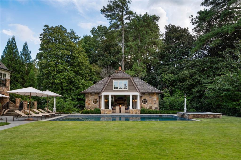 3394 Knollwood Drive