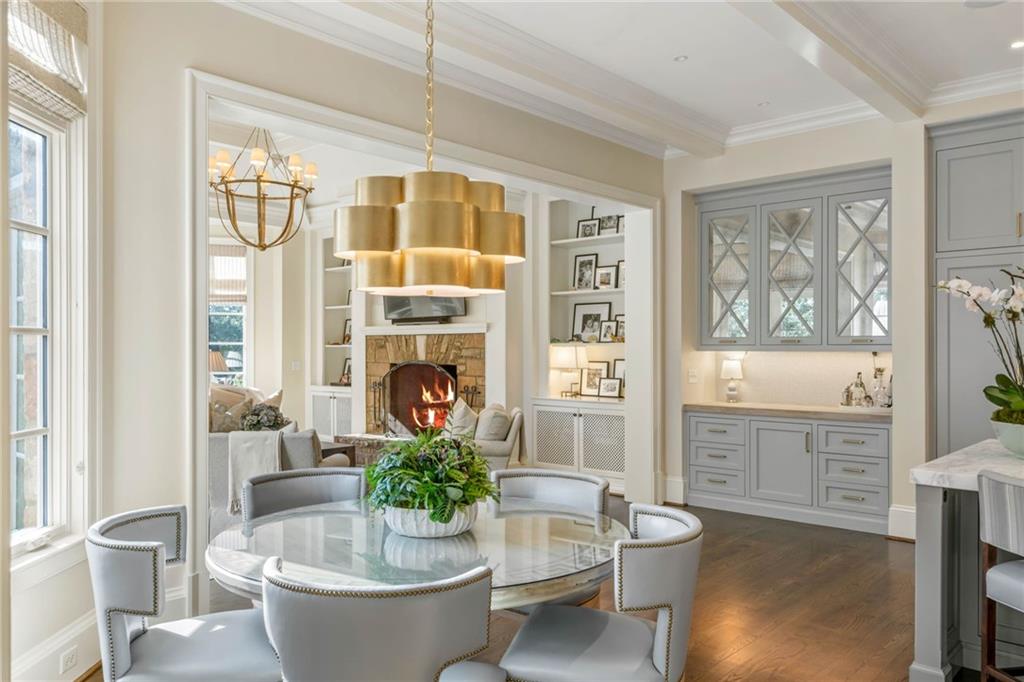 3394 Knollwood Drive