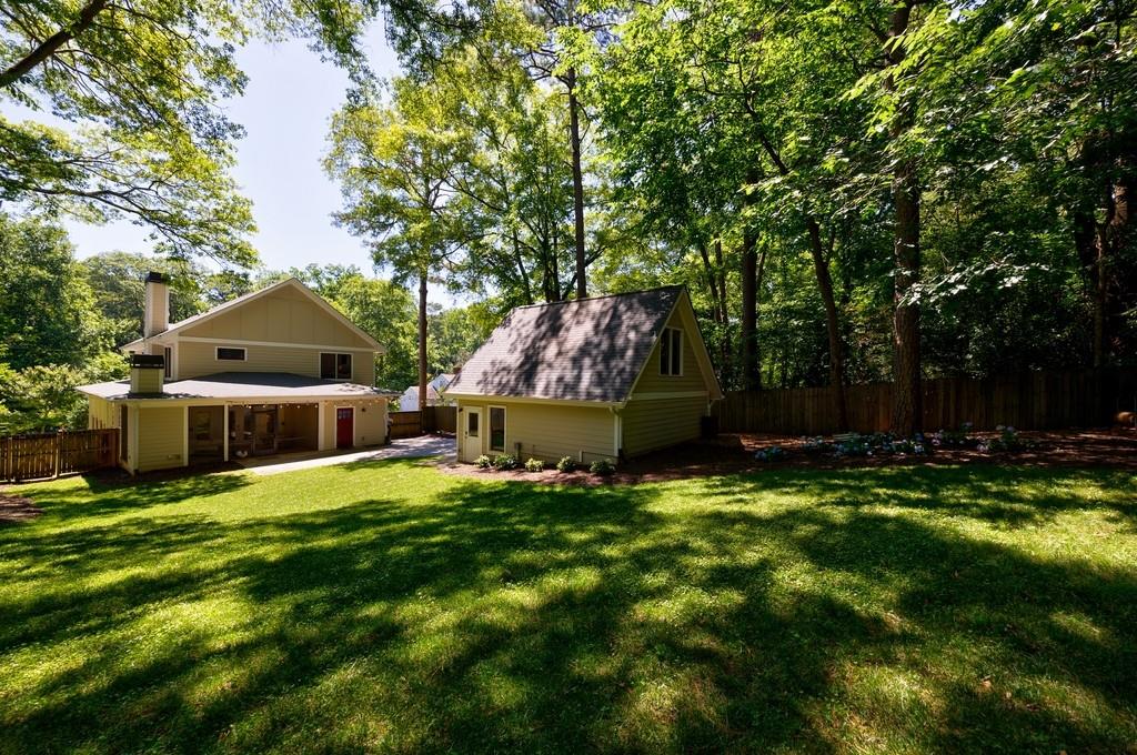 1243 Thomas Road