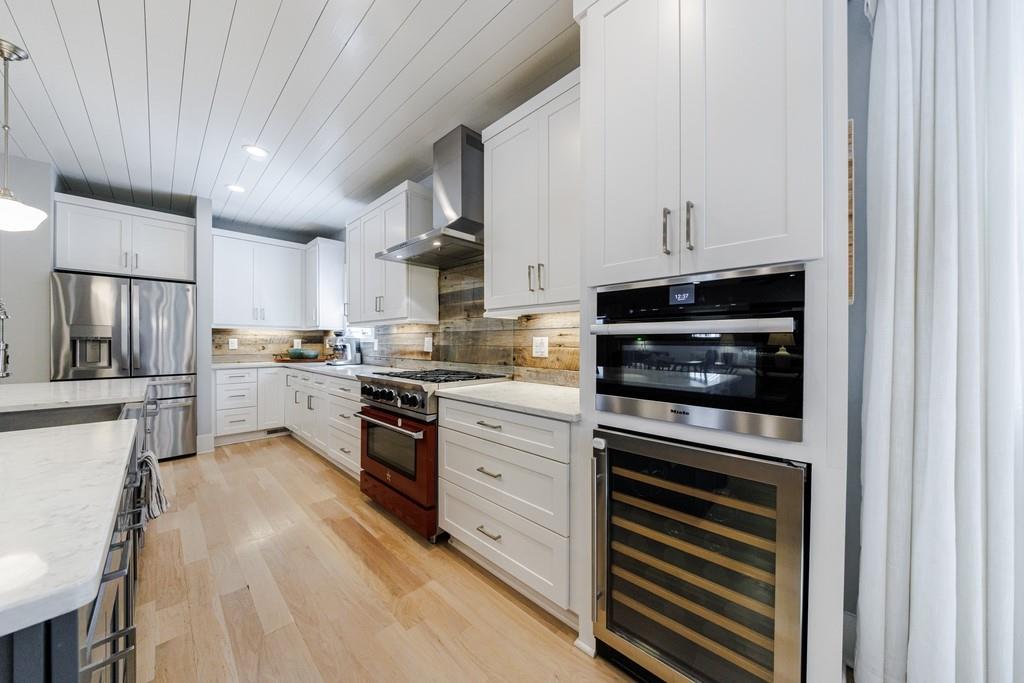 1243 Thomas Road