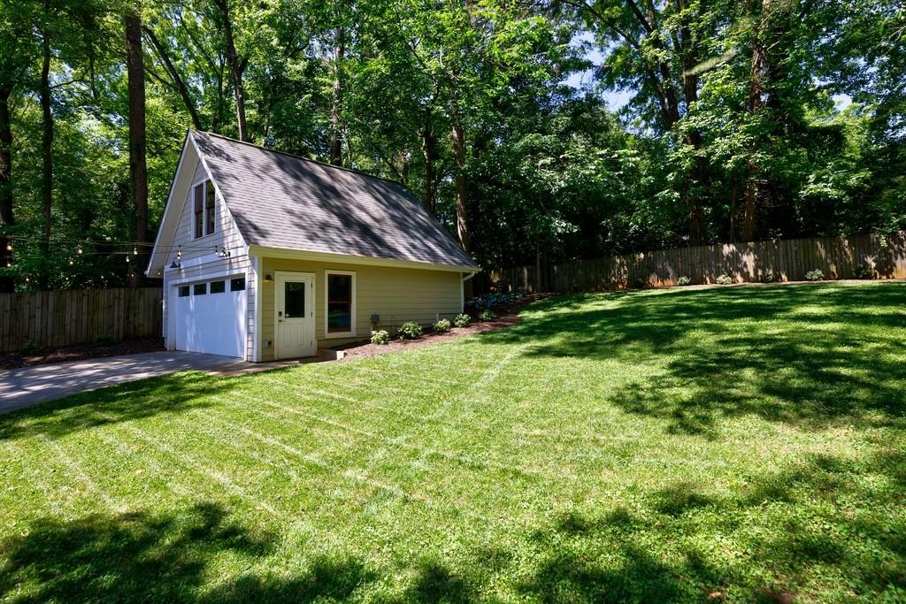 1243 Thomas Road
