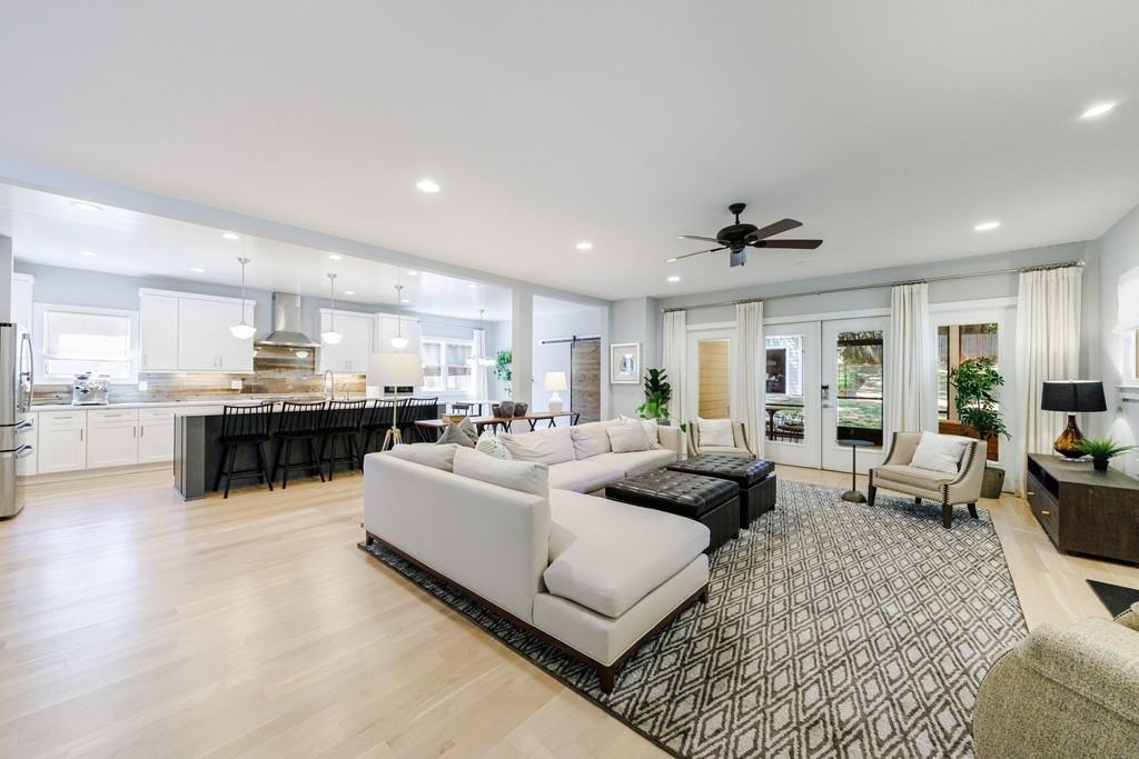 1243 Thomas Road