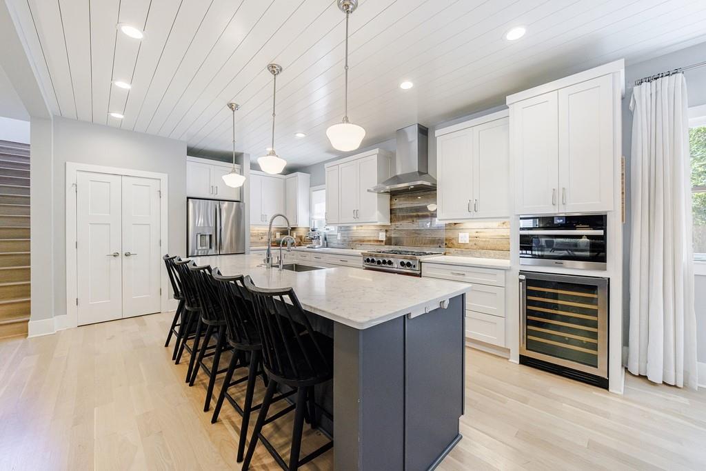 1243 Thomas Road