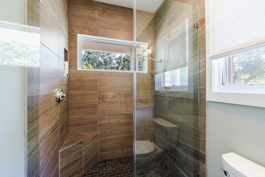 1243 Thomas Road