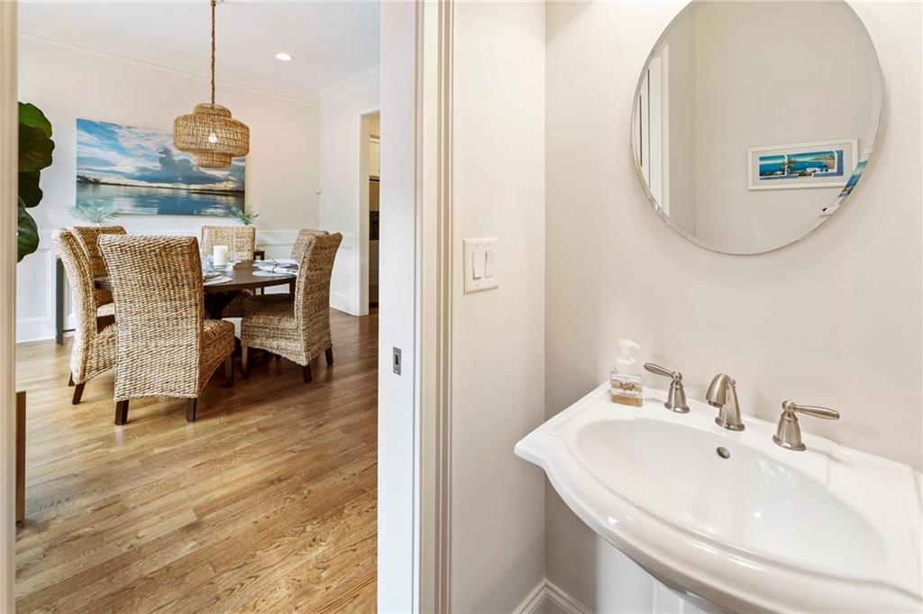 824 Virginia Park Circle NE