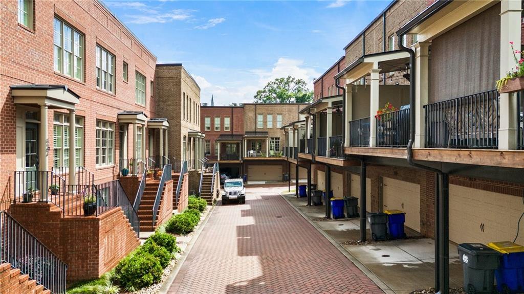 824 Virginia Park Circle NE