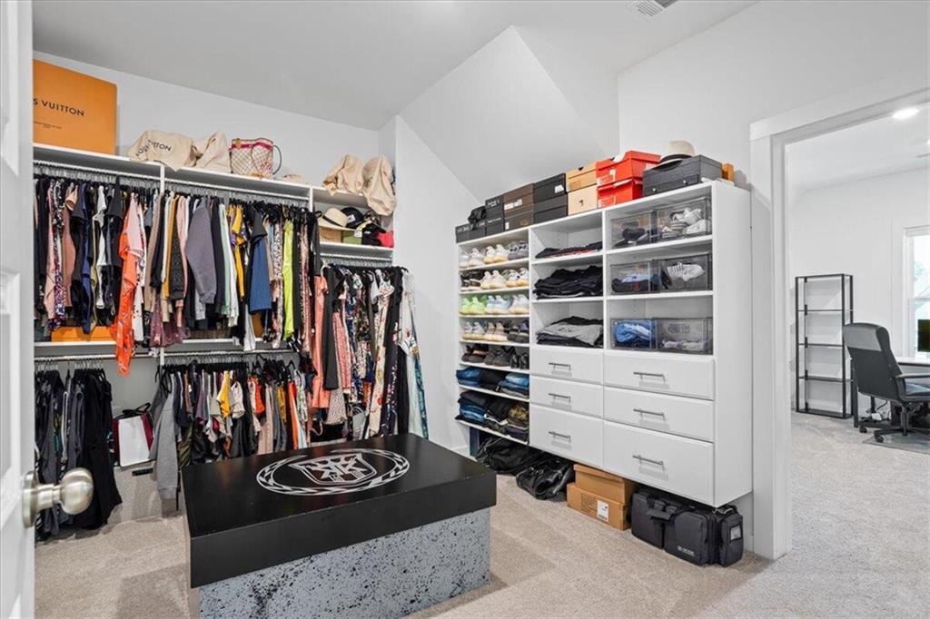 7525 Fireside Farm Drive