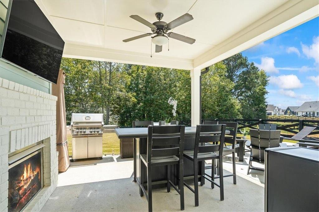 7525 Fireside Farm Drive