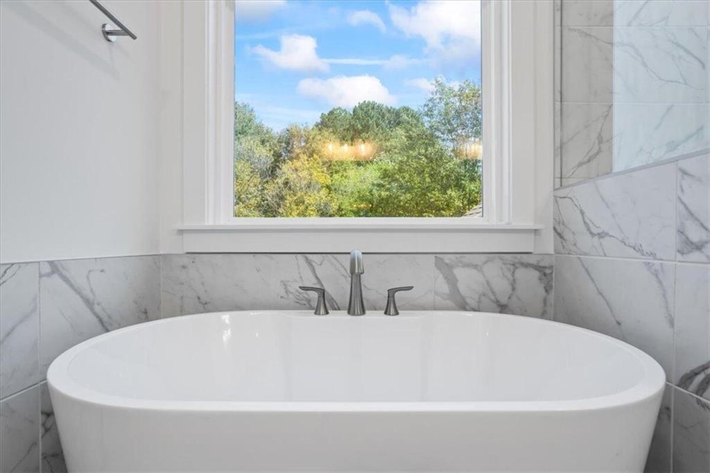 7525 Fireside Farm Drive