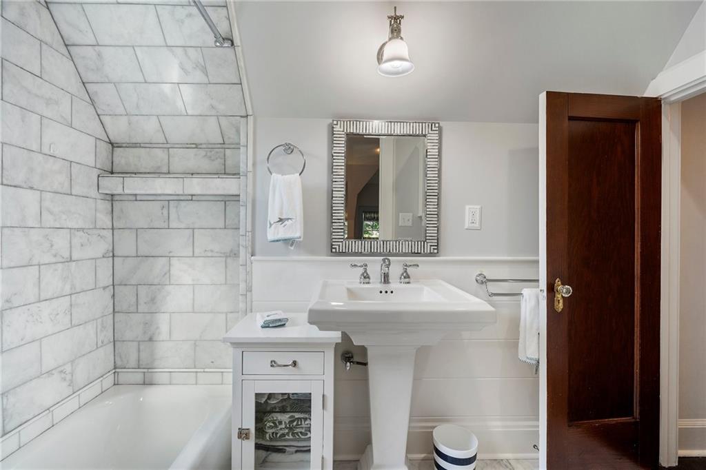 1664 Homestead Avenue NE