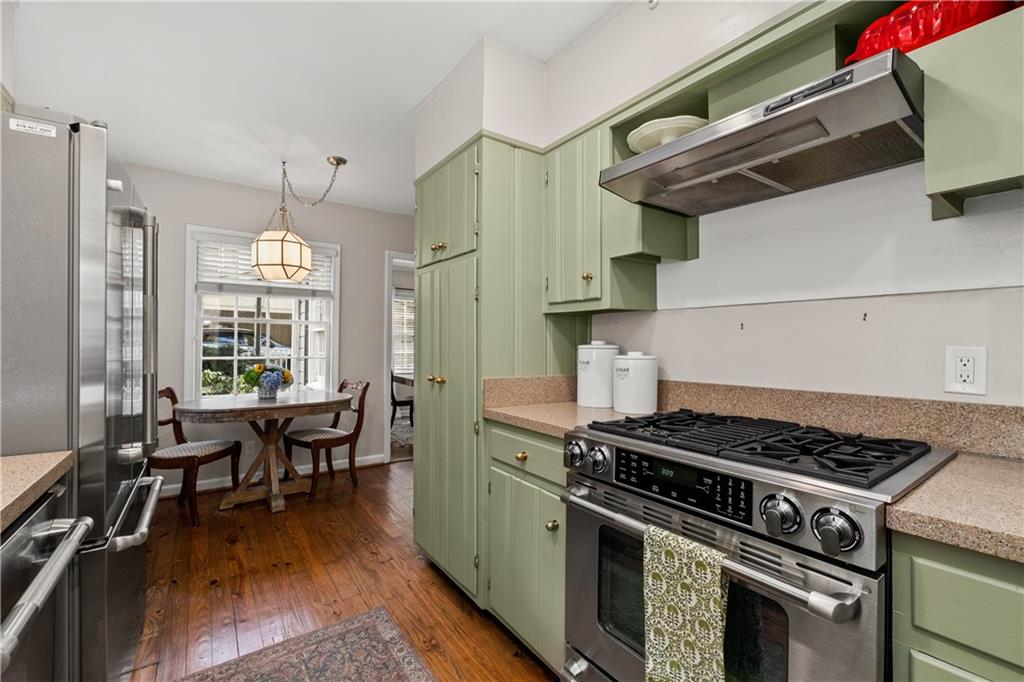 3150 W Roxboro Road NE