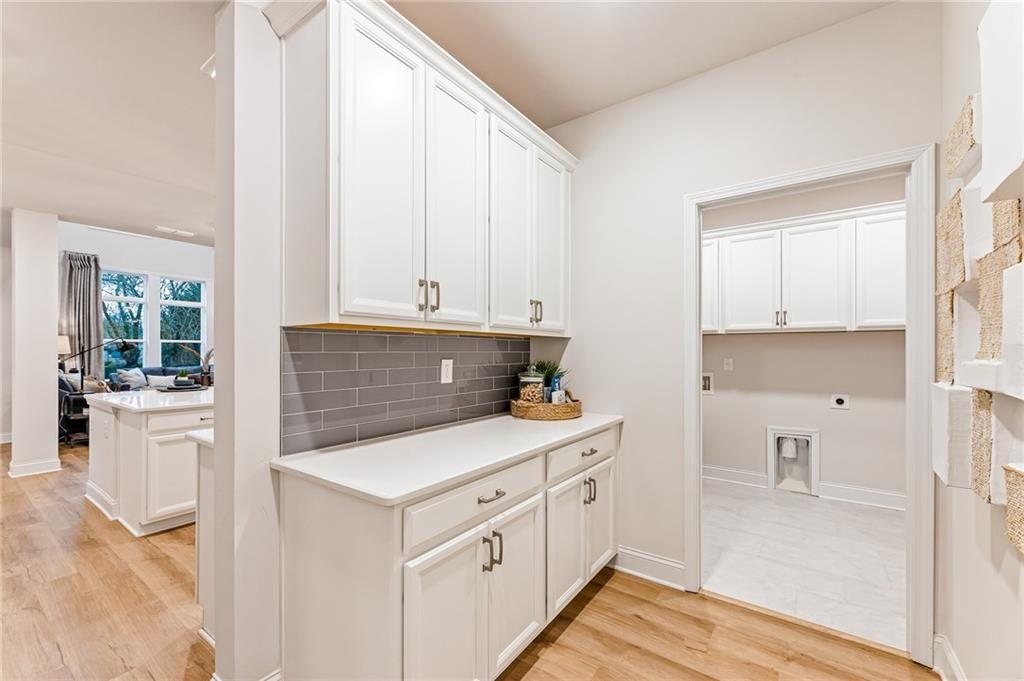 6615 Meriwether Raod