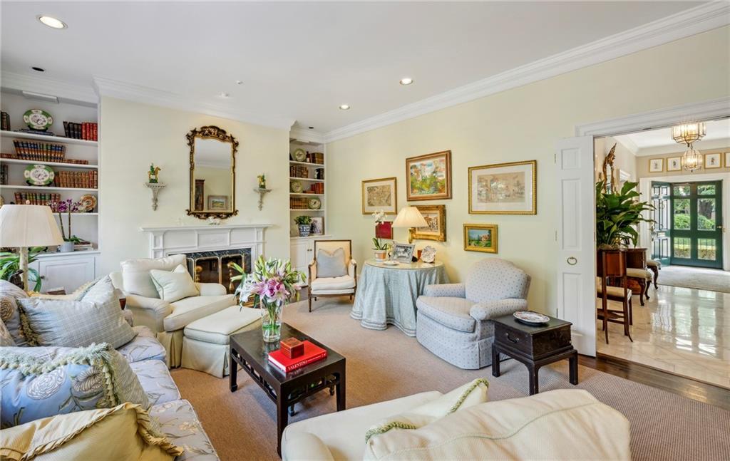 2774 Andrews #5 Drive NW