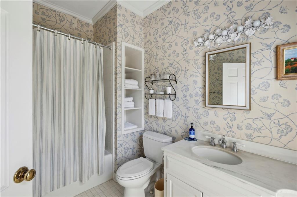 2774 Andrews #5 Drive NW