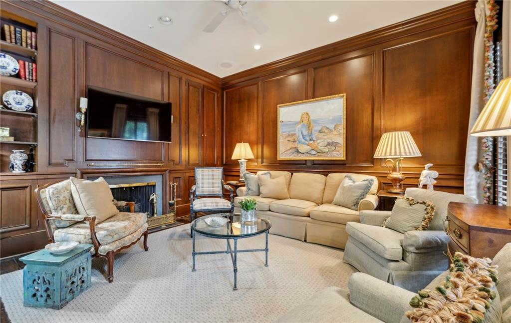 2774 Andrews #5 Drive NW